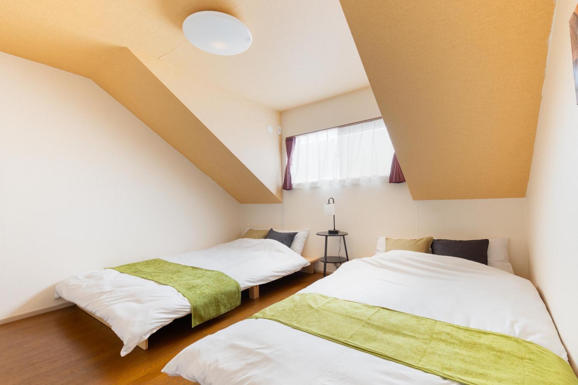 Apartment Umeda 15 Min, Airport 40 Min, Usj 30 Min, Quiet Residential Neighborhood 5ldk Japanese Style House For Groups And Families *